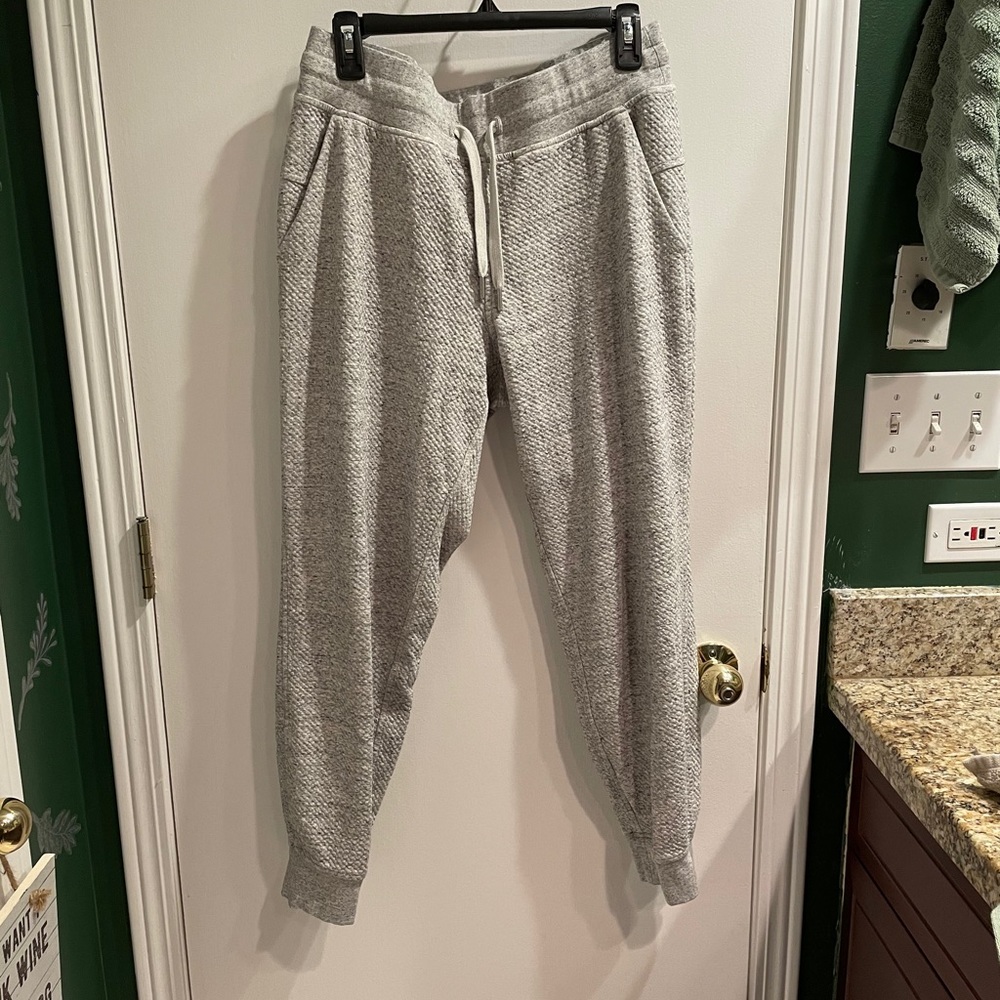 lululemon bubble dot warm down joggers